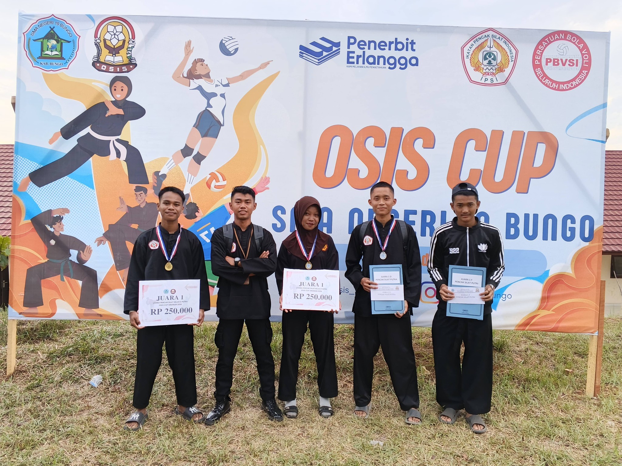Laga Tandang Membanggakan! SMKN 1 Koto Baru Ukir Prestasi di OSIS CUP Muara Bungo